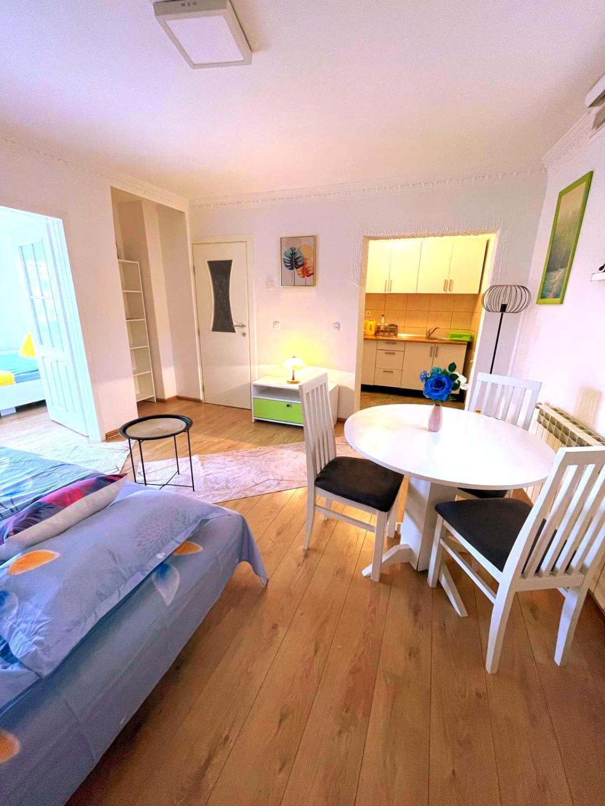 Garden Free Parking Daire Saraybosna Oda fotoğraf