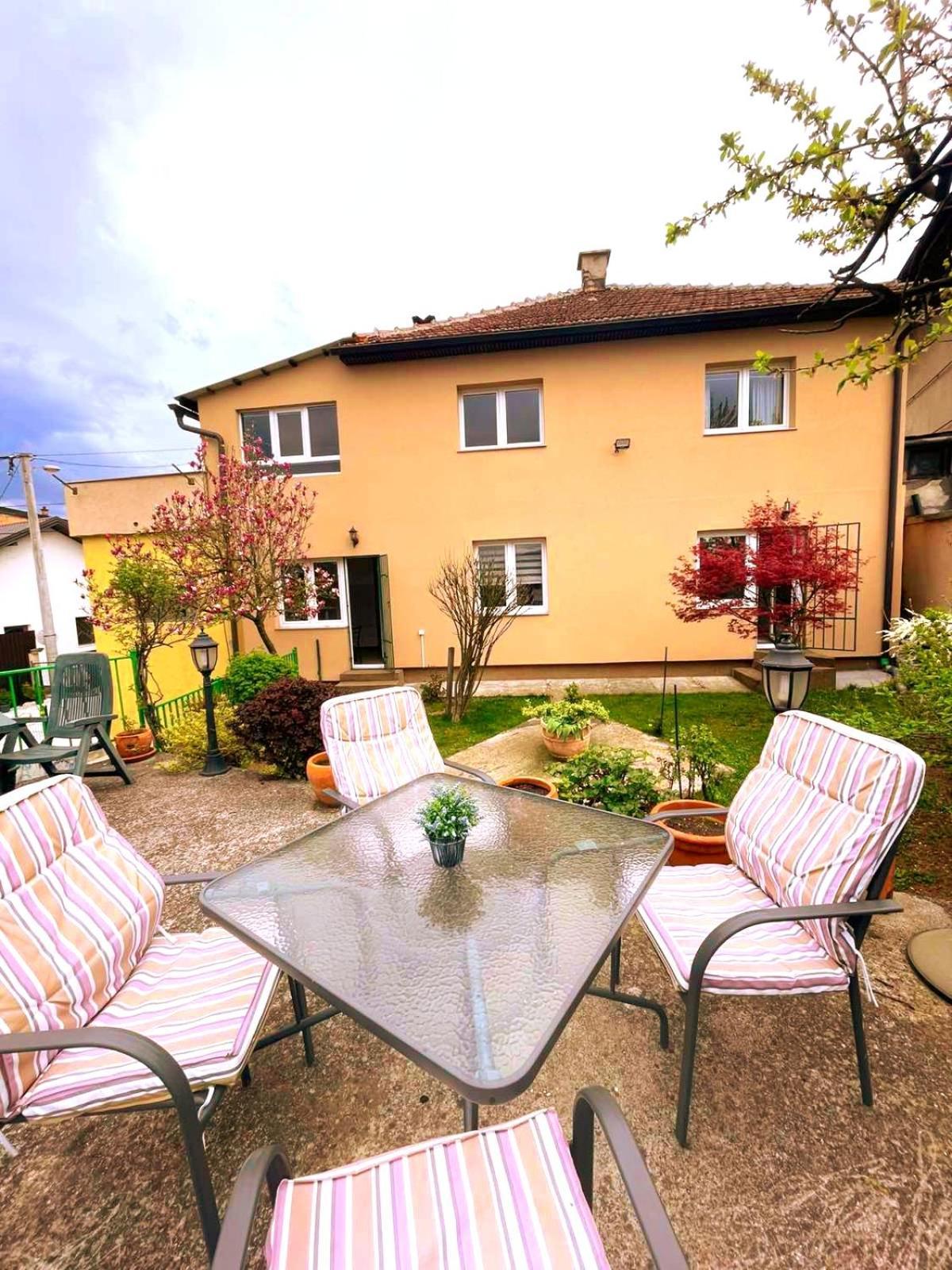 Garden Free Parking Daire Saraybosna Dış mekan fotoğraf